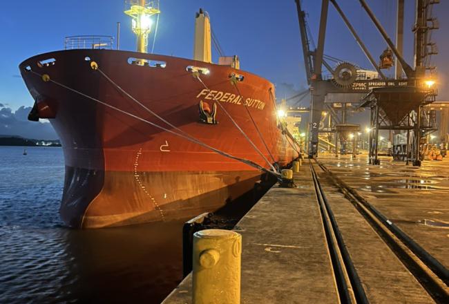 anh con tau anh con tau